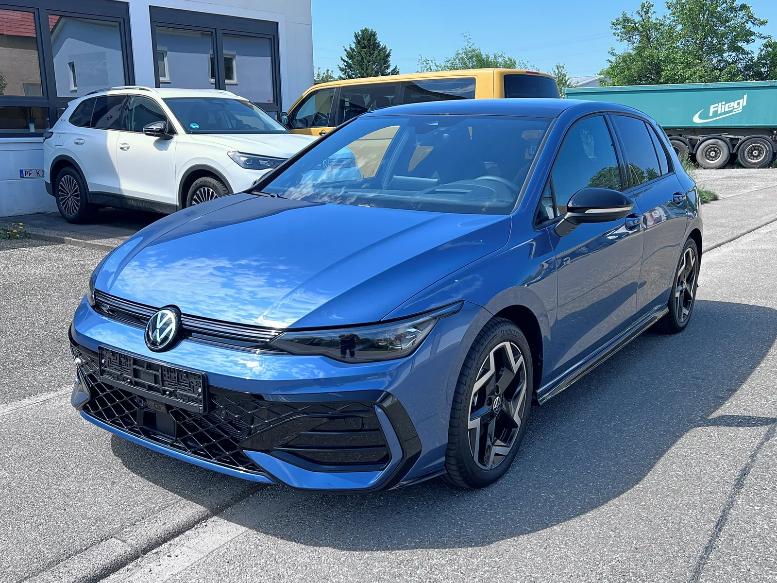 VW Golf 8.5 Lim. 2.0TDI DSG R-Line