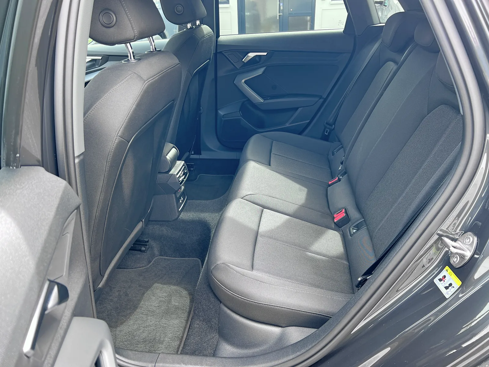 Audi A3 SB 30TFSI (1.5) S-tronic Adv. · Bild 15