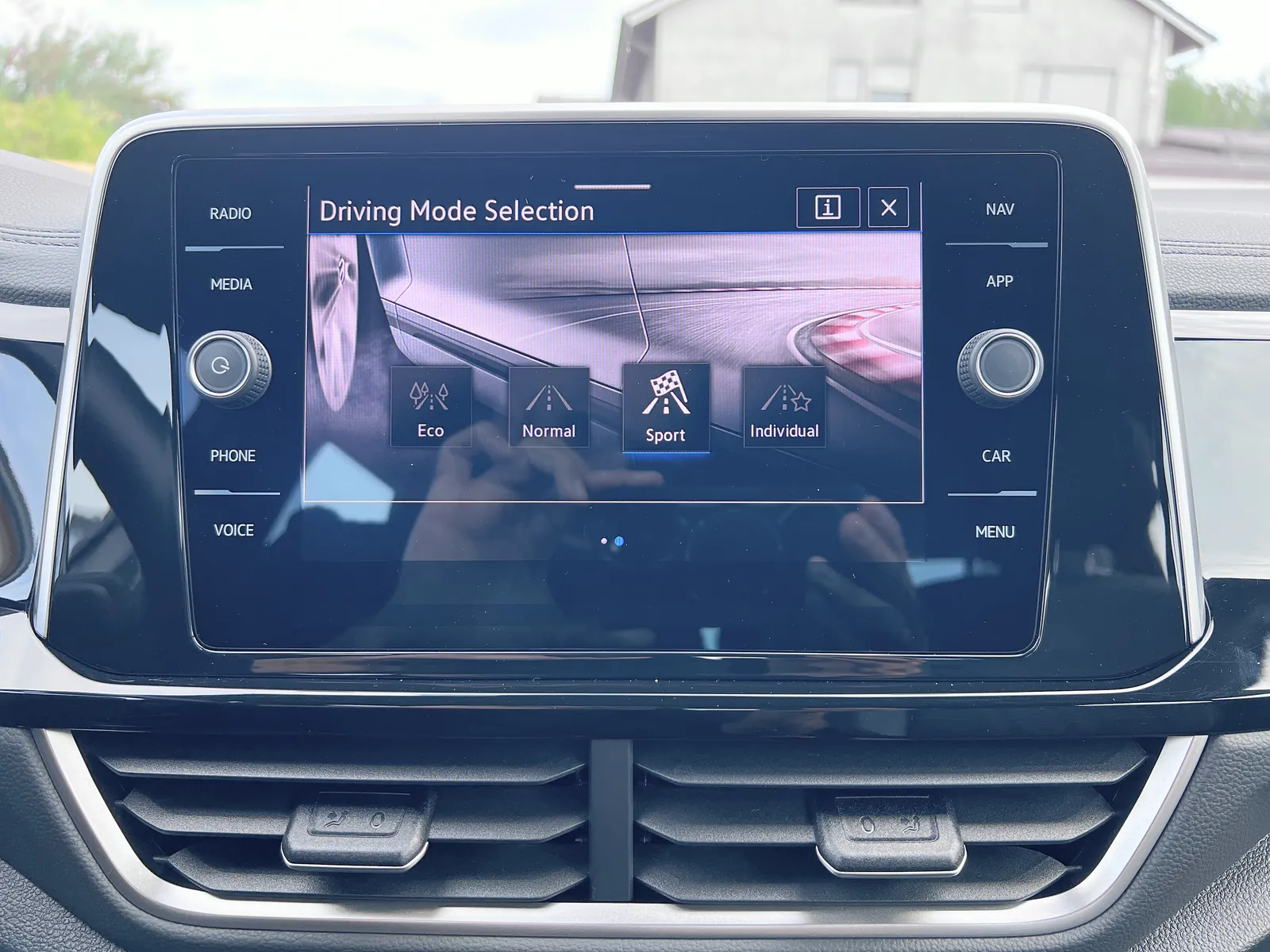 VW T-Roc 1.5TSI DSG R-Line · Bild 26